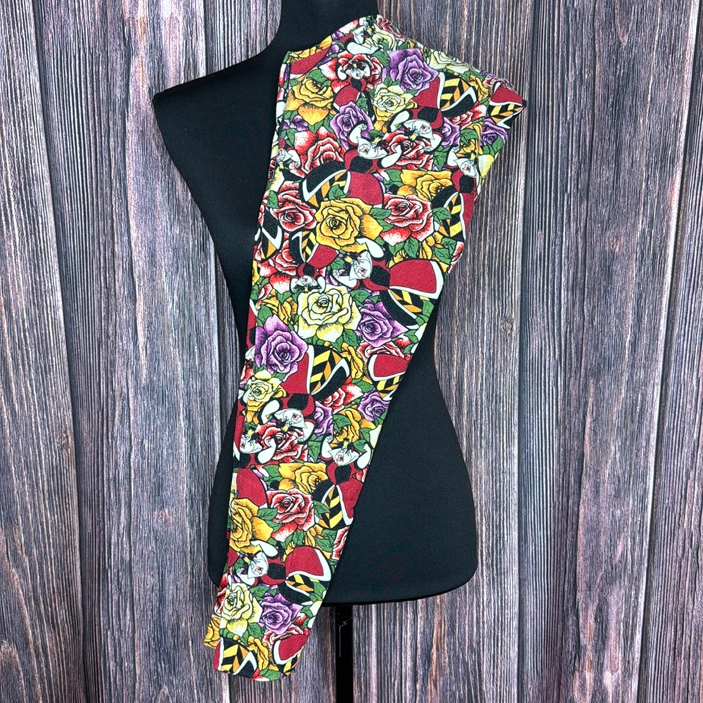 LuLaRoe OS Disney Queen of Hearts / Alice In Wonderland Leggings